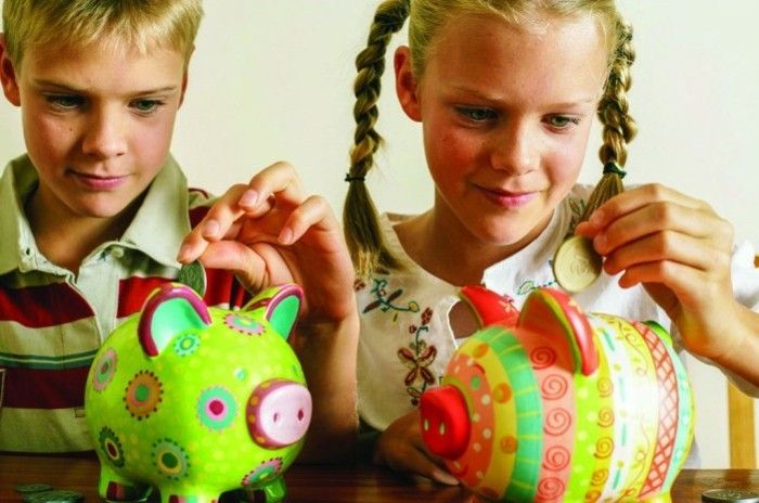 nye årets spill-med-barn-med-grisen banker