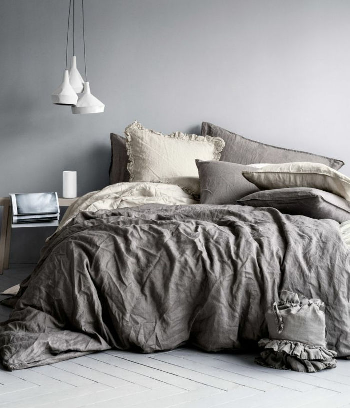 Scandinavian set-grå-bekväm säng