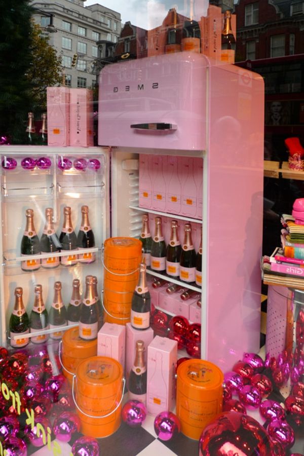 smeg-rosa-kjøleskap-veldig stor stor modell i butikken