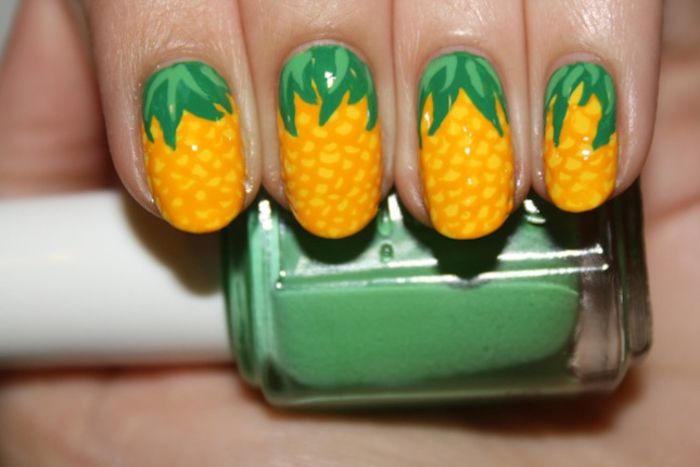 Manichiura ananasului, design de unghii în galben și verde, frumos și eficient, modele de vară excelente