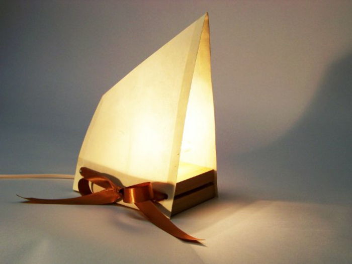 stehlampe-of-popieriaus-super puikus modelis super dizainas