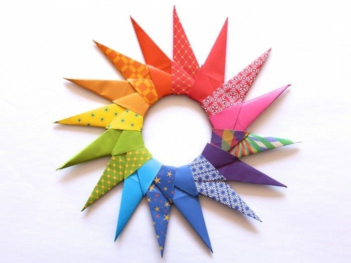 star-fold-out papir-eleganes-stor-modell-in-fargerike-farget