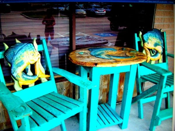 super-creativo-modello-di-tavolo-con-sedie-elettrico-blu-design creativo