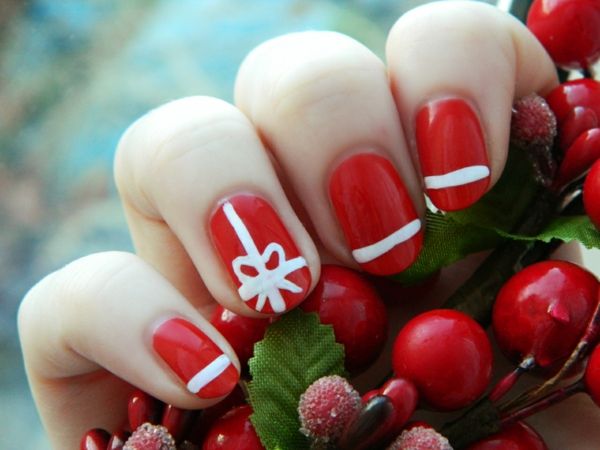 super-flott dekorasjon for Nails-by-jul-Red-and-White