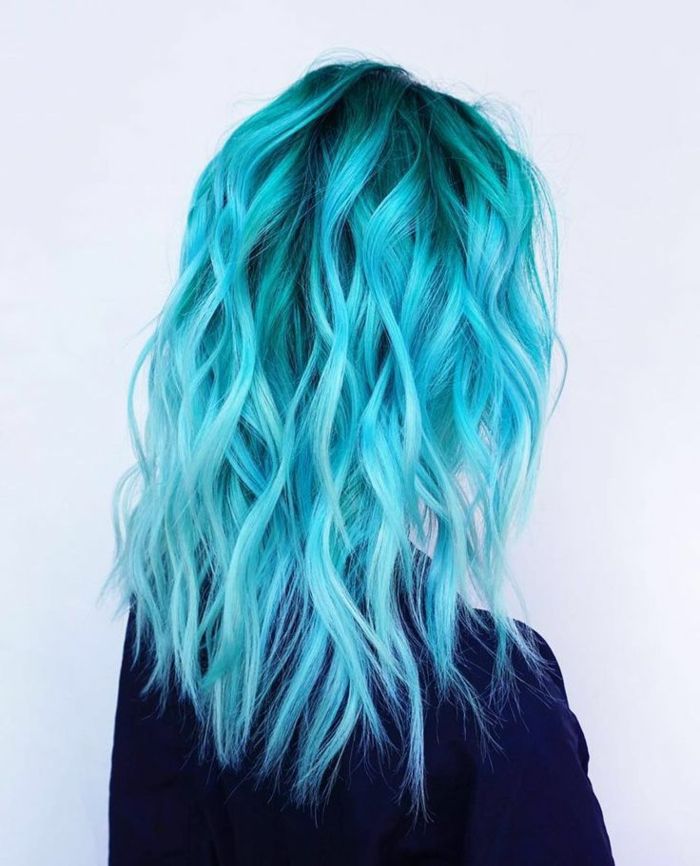 cabelo azul, cachos bonitos, penteados das senhoras atraentes para senhoras corajosas, idéias e dicas
