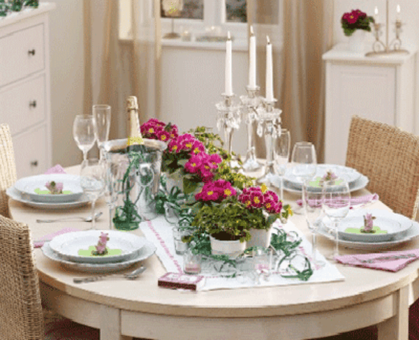 rožinės gėlės-topffpalnzen-stalo papuošimas-kilnus