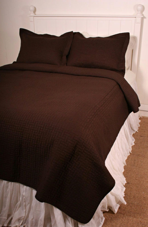 överkast-in-brun elegant sovrum design