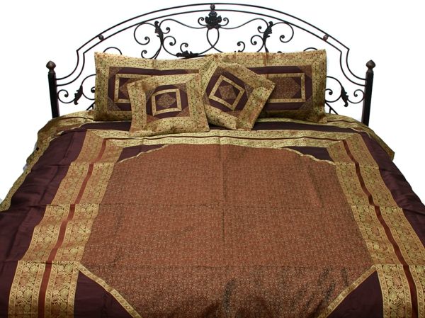 lovatiesė-rudos-super aristokratiškos išvaizdos - baltas fonas