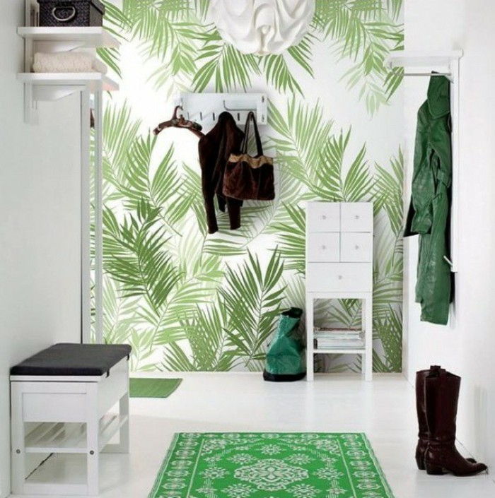 wallpaper-per-il-corridoio-con-foglie di palma