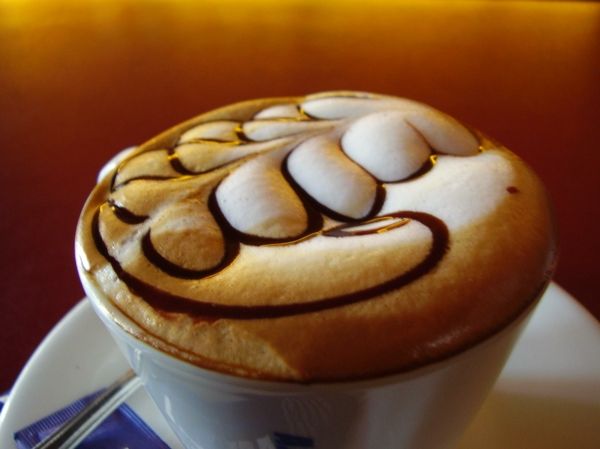 puodelio kavos-gražus-forma