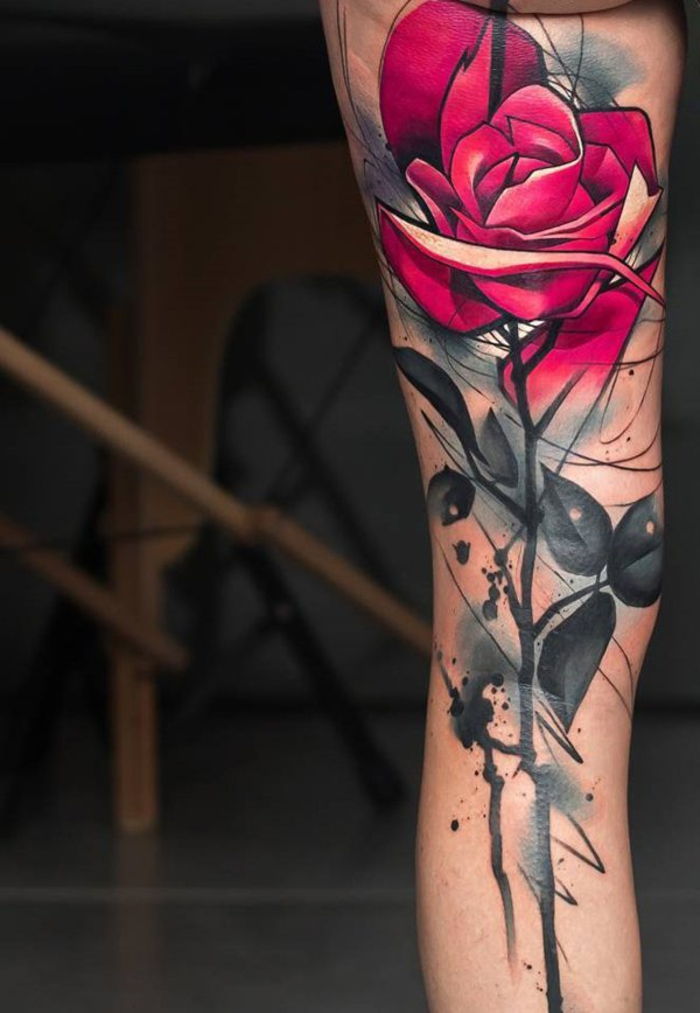 tatuaggio sulla gamba, rosa rossa, motivi femminili, tatuaggi per le donne, idee per tatuaggi
