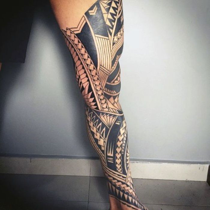 bacak dövmesi, kabile tasarımı, erkekler için dövme motifleri, polinezya motifleri