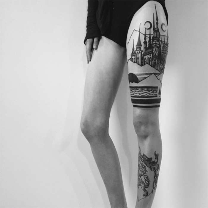 tetovanie na stehnách, tetovanie na nohách, veža, tetovanie ženských motívov