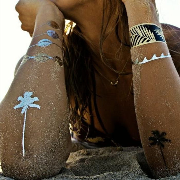 dövme desen bilezik palmiye yaprakları vücut zinciri altın kadın plajda güneşlenmek için dekorasyon