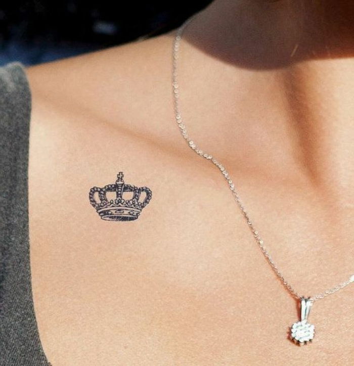 tatuiruotės šablonas, mažasis vainikas simbolizuoja moterų grandinės jėgą ir didelę meilę su pakabu