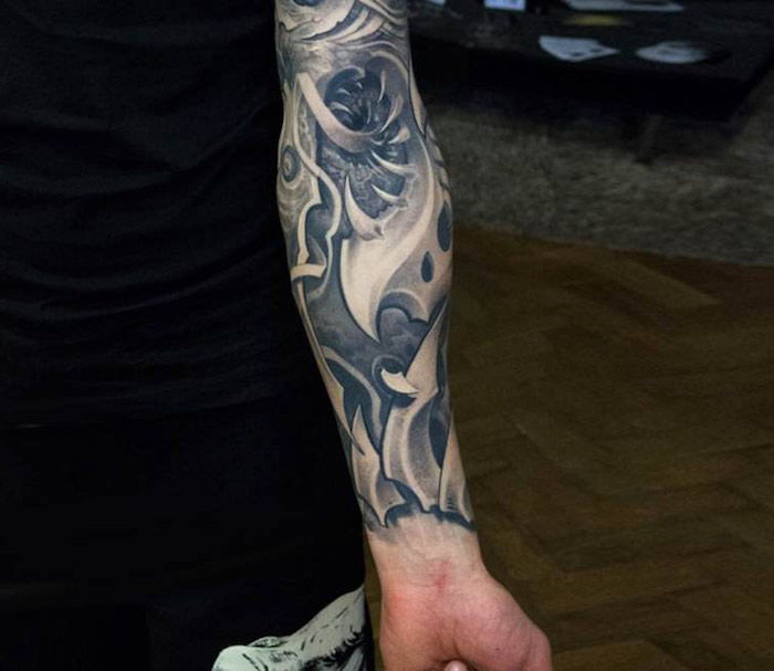 Moške tetovaže, tatoo rokave v sivi in ​​črni barvi