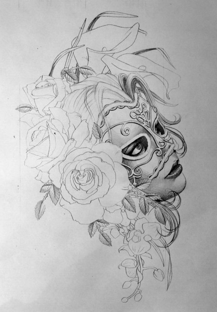 o femeie cu o mască de carnaval, o mască de fațetă, flori în părul ei