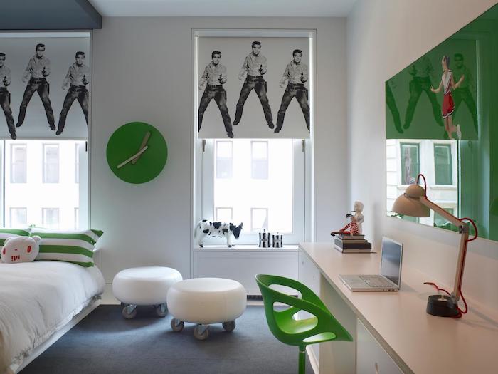 Gražūs kambariai - žalias kambarys, dekoruoti žaliuzės - Elvis Presley, medinis rašomasis stalas