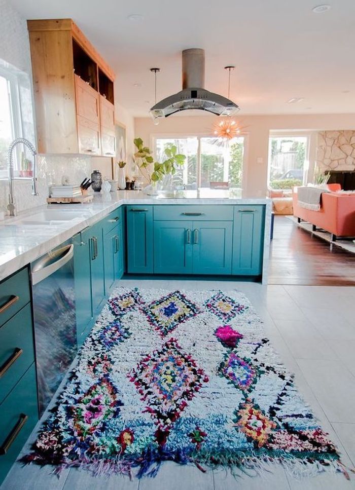 covor turcoaz idee de design colorat idee albastru mobilier de bucatarie design bucătărie-în bucătărie