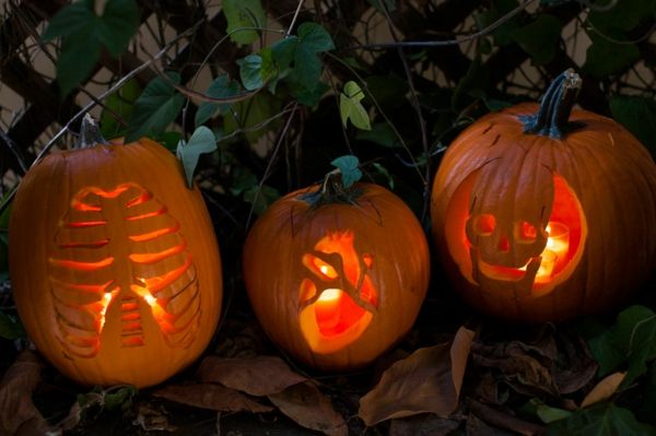 stor Halloween pumpa vänder på