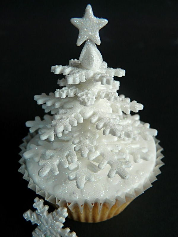 stora idéer-för-Weihnachtscupcakes jul-in-White
