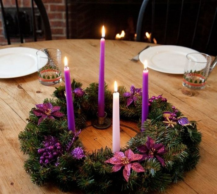 super-adventnih venčkov-ideje-lepa-vijolične sveče