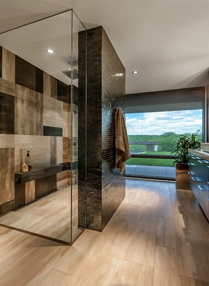 puikus stiklo sienos dušas-in-send-didelio vonios kambarys