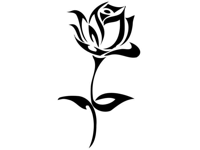 inny pomysł na tatuaż z czarną różą z czarnymi liśćmi - szablon tatuaży róż
