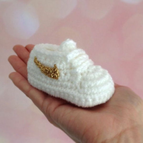 sapatos-grande-ideias-para-crochet branco grande-design-crochet-bebê