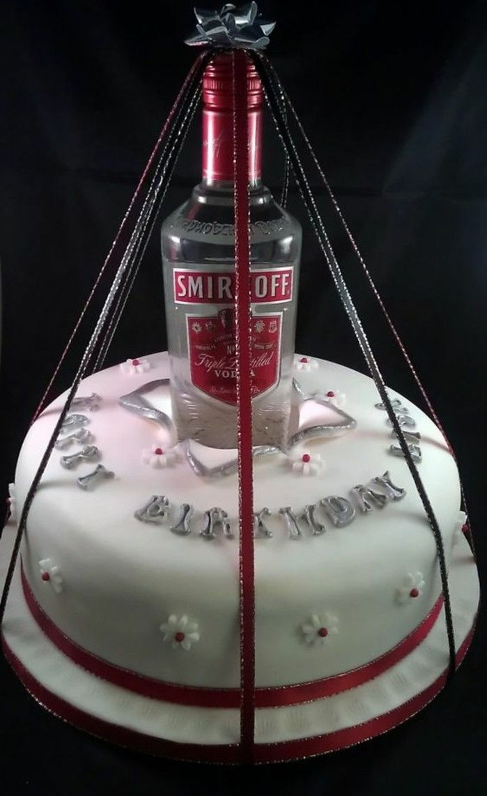 pie-till-18-födelsedag födelsedagstårtor-ausergewoenliche-pie-rolig-vodka Surprise