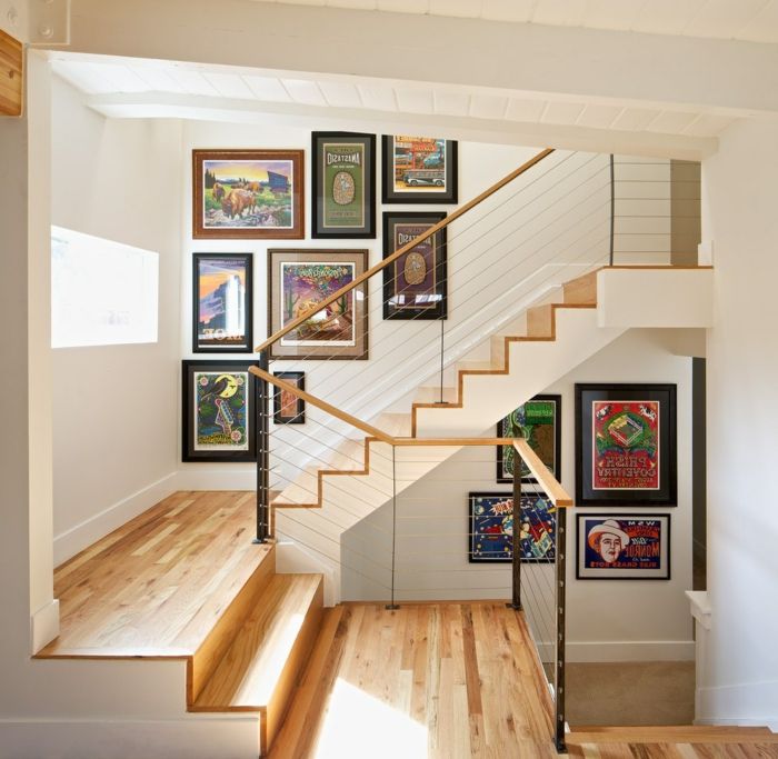 Slike za stopnišče - barvita slika stopnišče vzdolž laminatnih tal