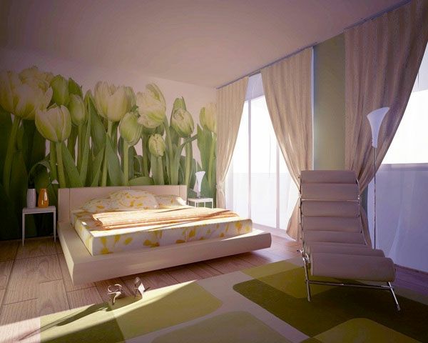 žlté tulipány namaľované na stene v spálni