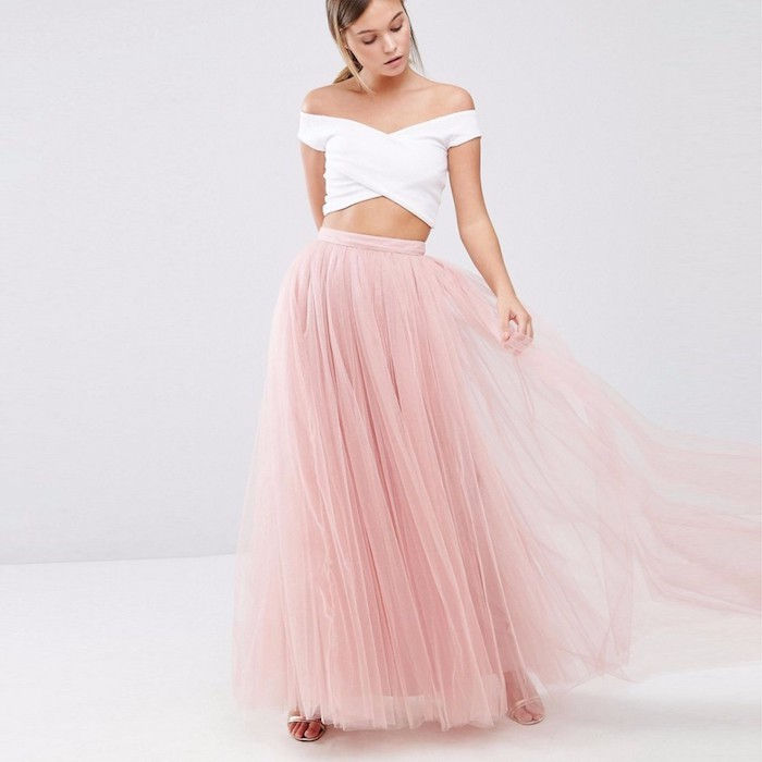 boho rochie lungă o idee: roz fusta de podea lung cu taxa de top alb sau aspectul feminin frumos