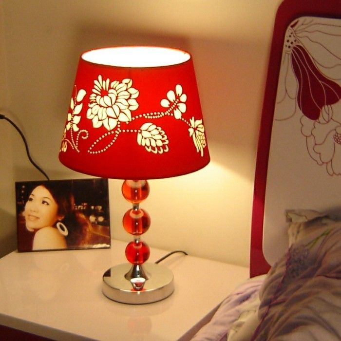 Unik sovrum-lampa-by-the-säng röda design