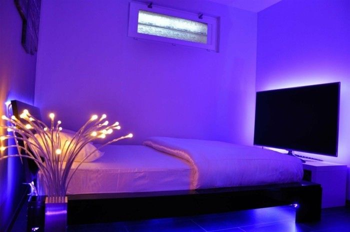 unikales-design-spálňa-s-stropné svietidlá