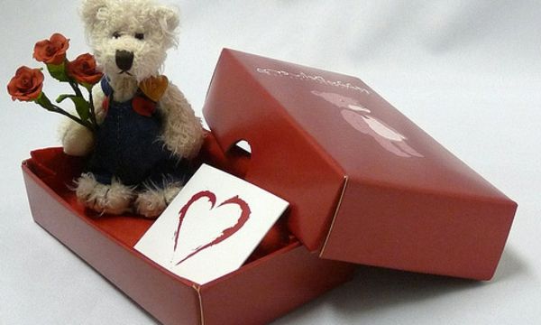 caixa-vermelho-valentine-teddy-coração-presente