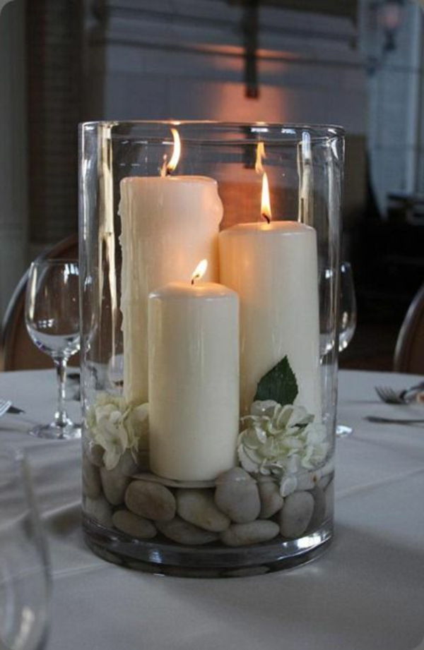 vazos papuošti stilingas-balta-žvakės