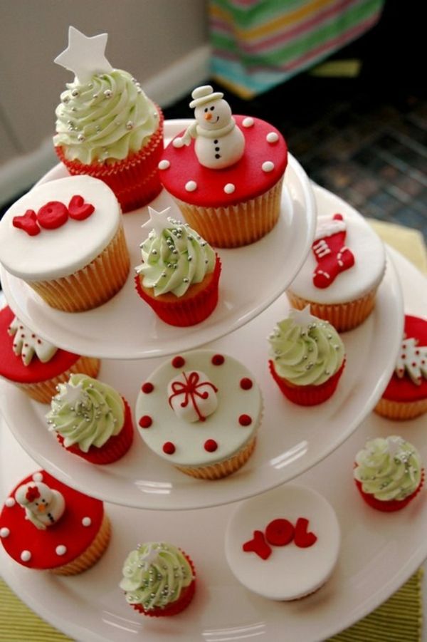 diverse-Cupcakas-for-christmas