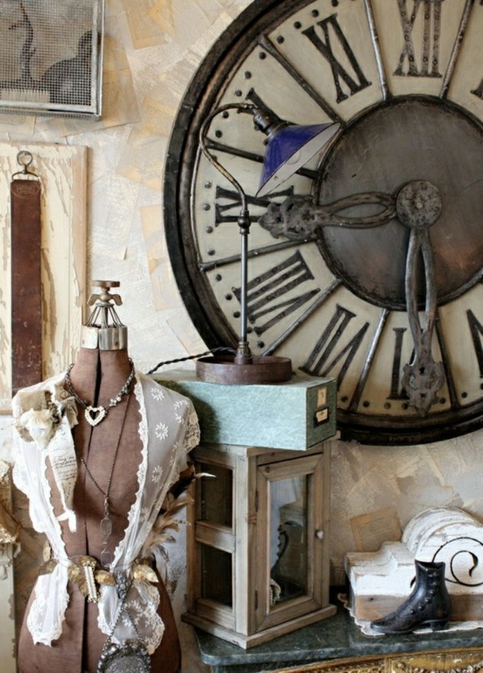 vintage Goody clock-alt-retro