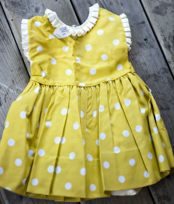 vintage-baby-obleka-rumena