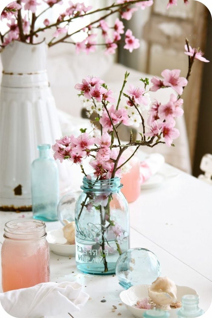 Vintage tischdekoration-konkurso rožinės gėlės