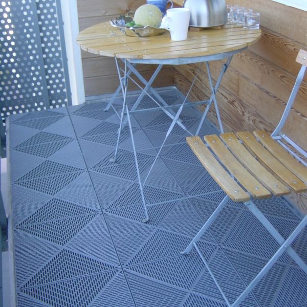 vinil-podea-in-albastru-color-idei-pentru-podea balcon