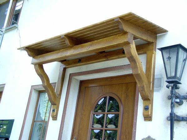 Nadstrešek leseni krošnjami over-the-vrat-design ideje