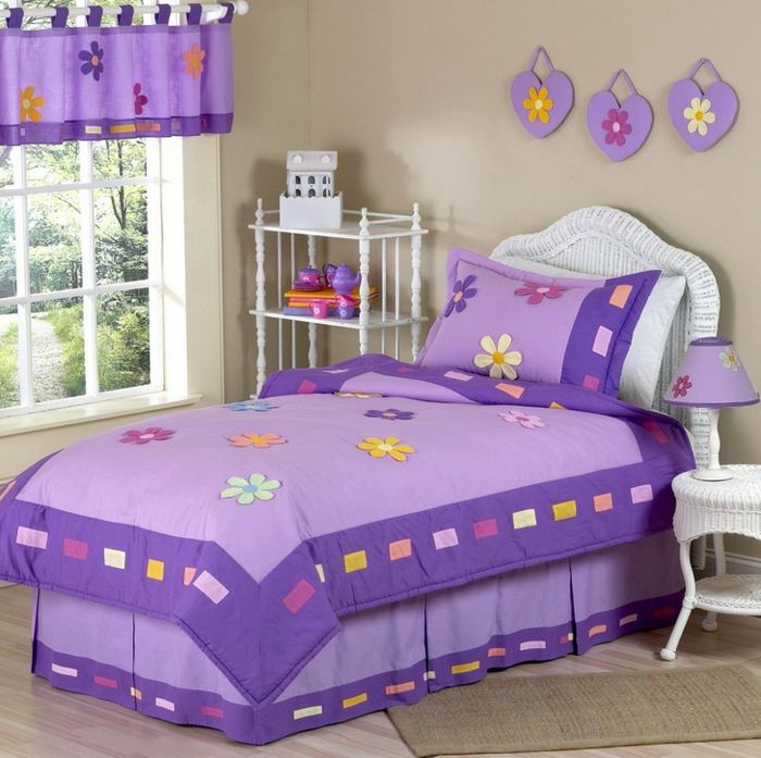 gardiner-för-ungdom sovrum lila-sängkläder