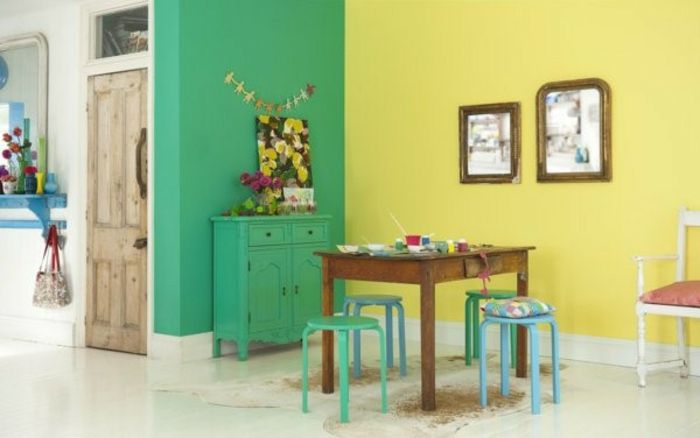 Wall barvne kombinacije majhen-Wood-table