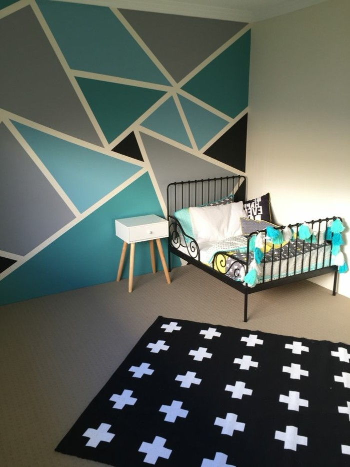 perete design cu culori-pepinieră-negru-alb-model covor-noptieră-mici paturi