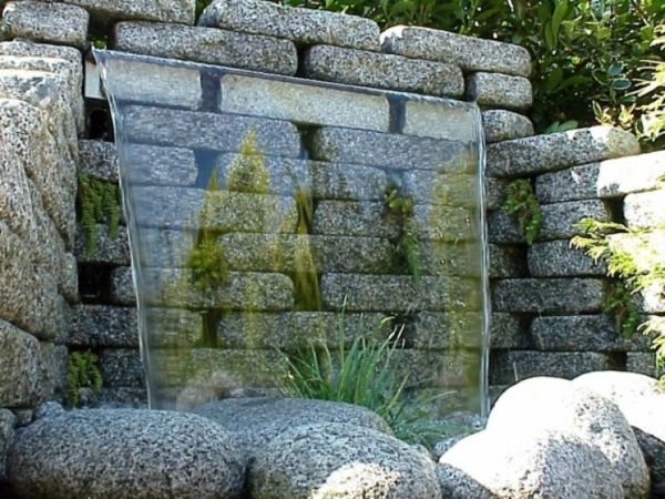 apă-wall-of-pietre