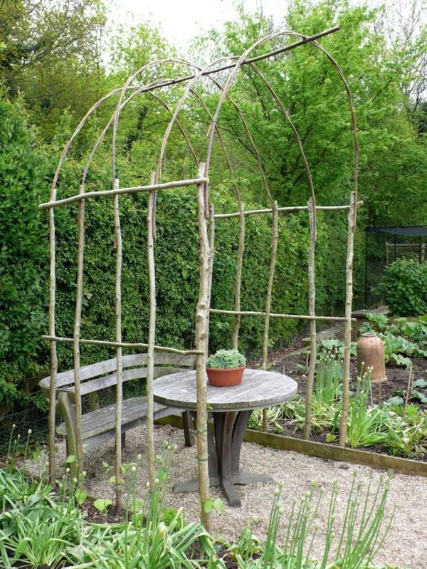 Betesstaket-egen-build-in-garden