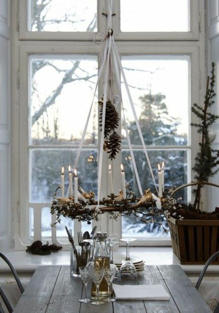 Kalėdinė dekoracija stalo papuošimas alksnio šaka vazonas