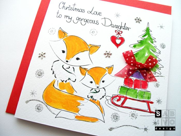 Roztomilá vianočná karta s líškami pre dcéru, zdobená perlami a dekorovou stuhou, s láskou